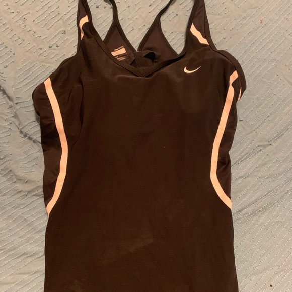 Nike tank top - Picture 1 of 3
